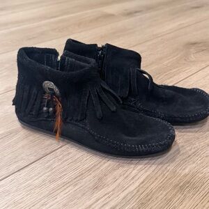 Minnetonka Black Suede Moccasins